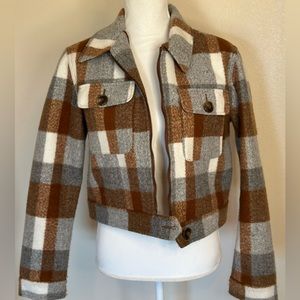 #plaid #neautral #brown #brownjacket #likenew
